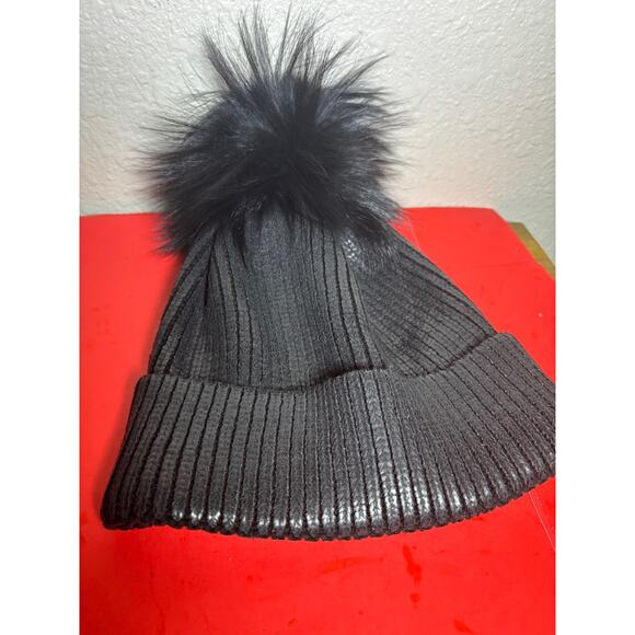 Adrienne Landau WOMEN's Fur Pom Pom BLACK Metallic Beanie Hat NWOT - Picture 1 of 7